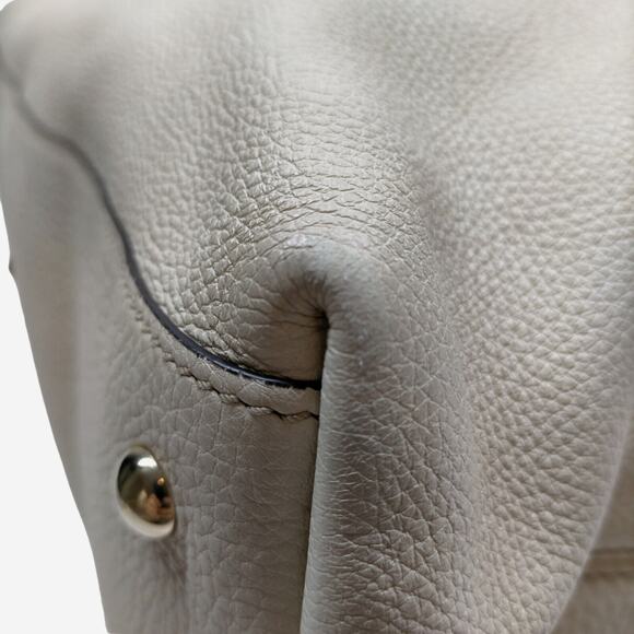 Gucci Cream Pebbled Calfskin Soho Shoulder Bag - Picture 10 of 11